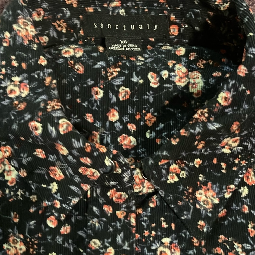 Sanctuary Corduroy Floral Shirt . Button down with snaps and two front pockets.